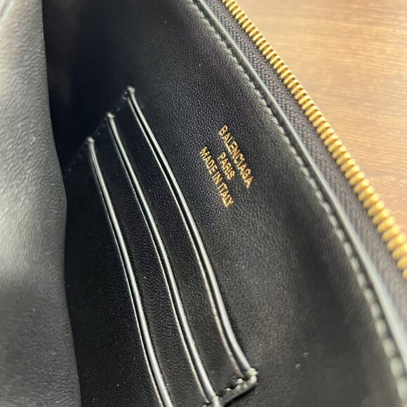 Balenciaga Rodeo Sling Pochette in Black - Picture 13 of 14